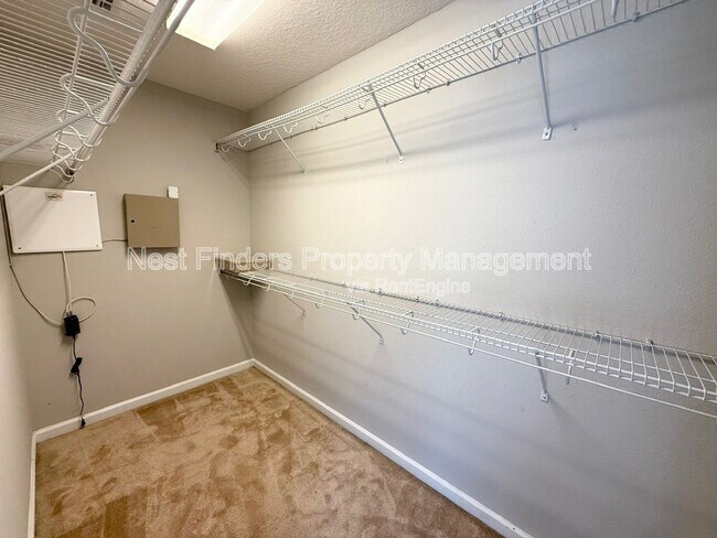 Building Photo - 3738 Windmaker Way