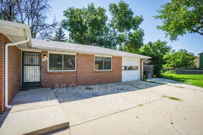 Building Photo - 279 Caywood Ct