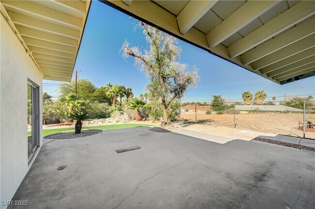 Building Photo - 3504 Pioneer Cir