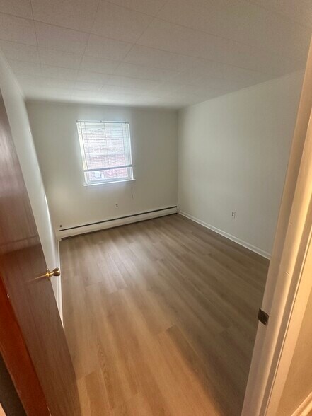 Building Photo - 415 Jefferson St