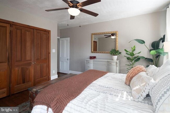 Building Photo - 229 Benezet St