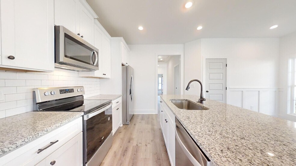 Building Photo - Brand New Twin Home in Fox Run Village