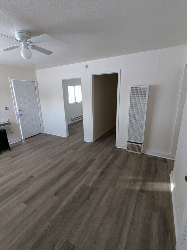 Building Photo - Ground Level 2 Bedroom, 2 Bath apartment. New flooring and paint. Tenant pays electric and natura...