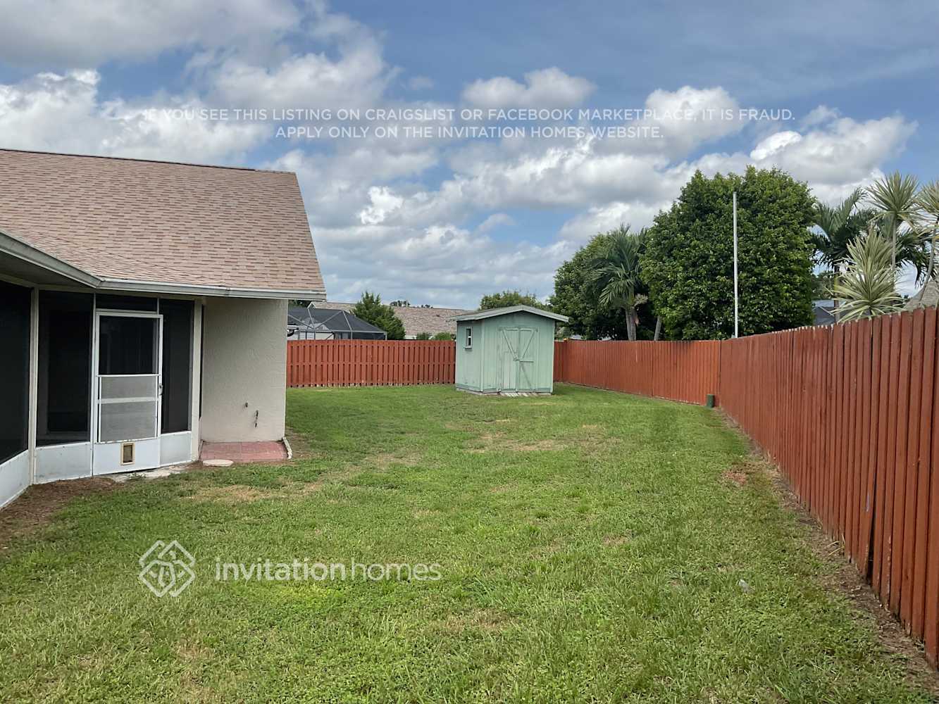 Building Photo - 888 Somerset Dr