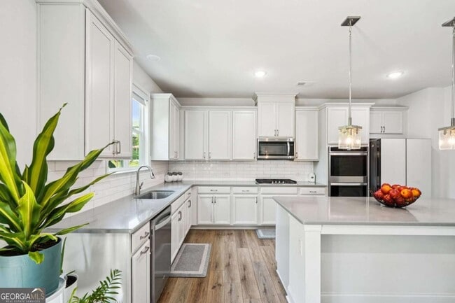 Building Photo - 2424 Pinnae Pl