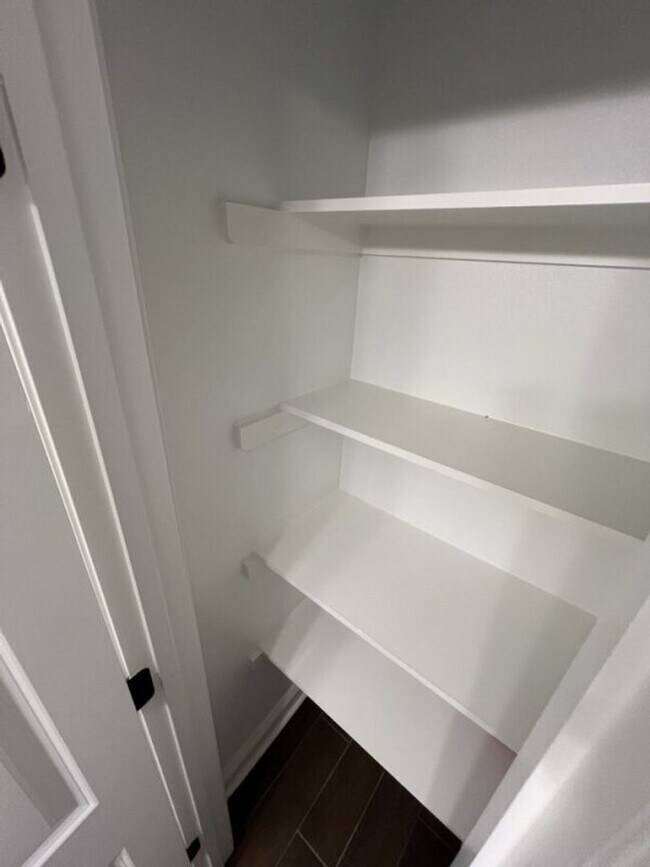 Building Photo - Partially Furnished Home on Sterling Oaks Dr. with Premium Features