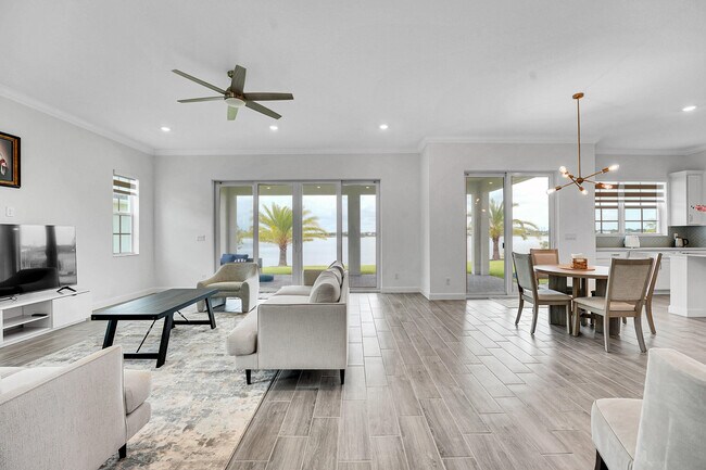 Building Photo - 601 Hookline Cir