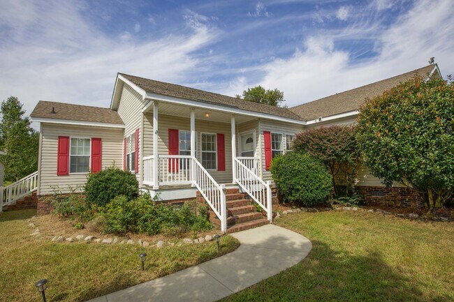 Building Photo - "Charming 3-Bedroom Home with 2 Full Bathrooms in Vass, NC - Spacious and Comfortable Country Liv...