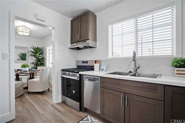 Building Photo - 3116 W 135th St