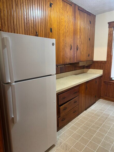 Building Photo - 49 Houghton St