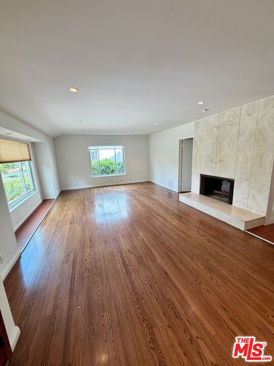 Building Photo - 10470 Lorenzo Pl