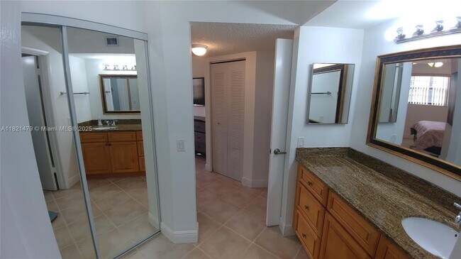 Building Photo - 10451 W Broward Blvd