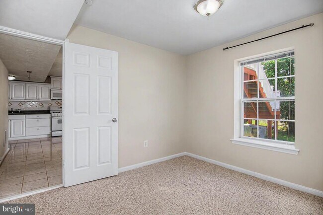 Building Photo - 14126 Rockinghorse Dr
