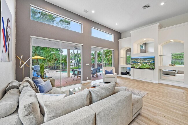 Building Photo - 8405 Legend Club Dr