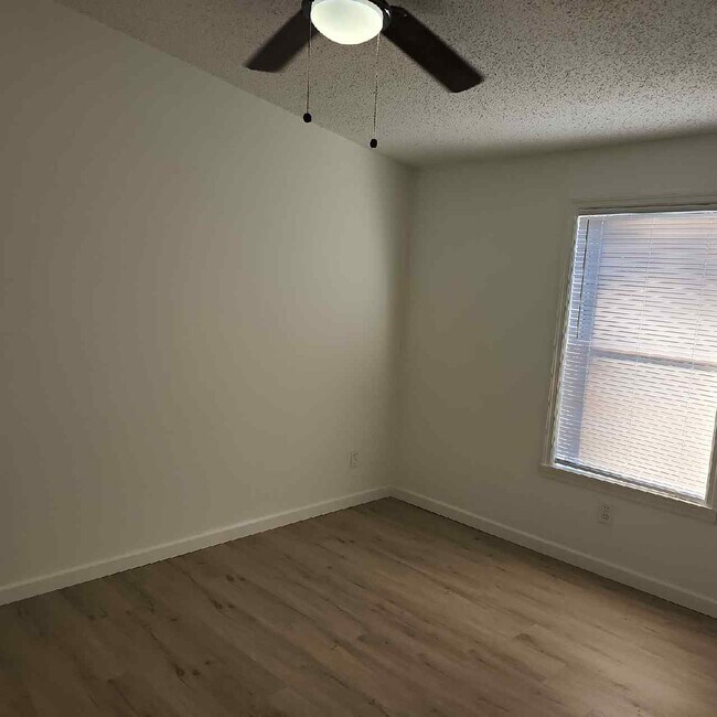 Building Photo - 85008 Loretta Ln