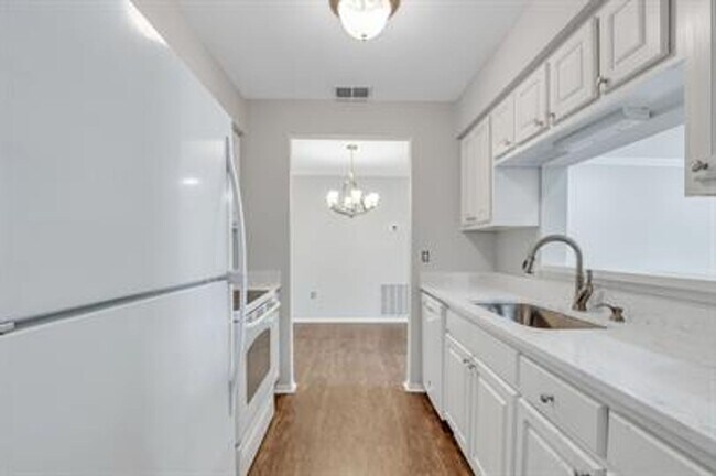 Building Photo - 12300 Apache Ave