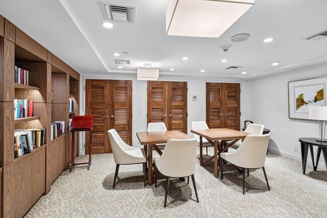 Building Photo - 1500 S Ocean Blvd