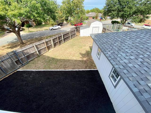 Building Photo - 6205 Fernwood Dr