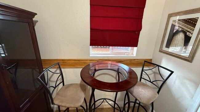 Building Photo - Country living on the Hillside of Anchorage!  (2) Bed, (1) Bath furnished unit!