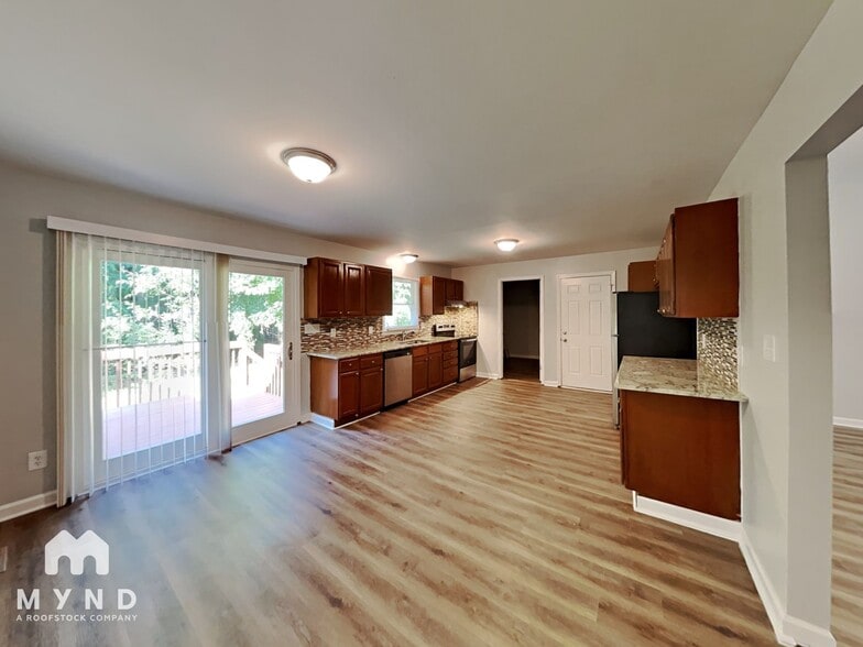 Building Photo - 2716 Goshawk Ln