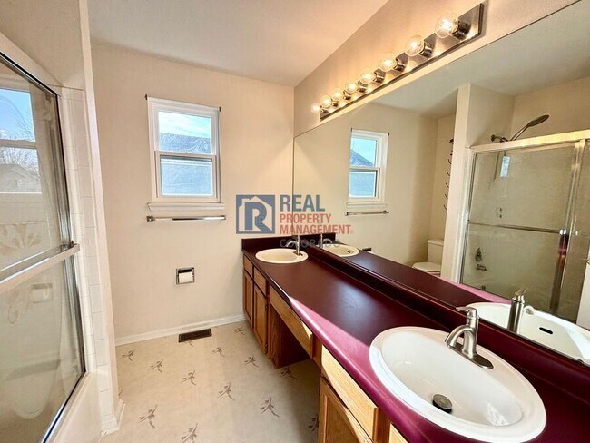 Building Photo - 17627 Cornish Pl