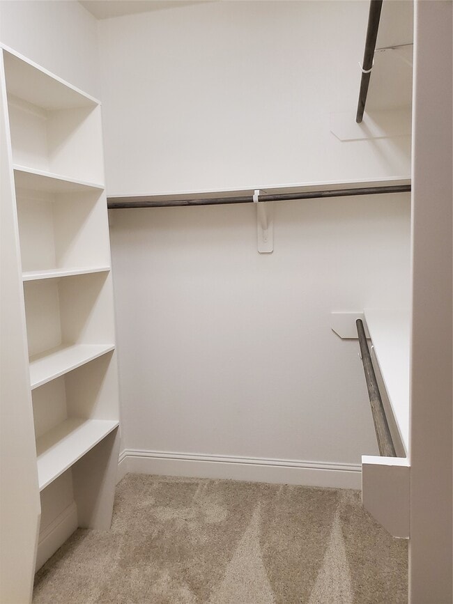 Building Photo - 2338 Cherrywood Ct