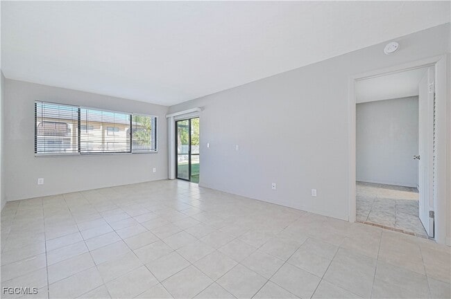 Building Photo - 606 Gerald Ave