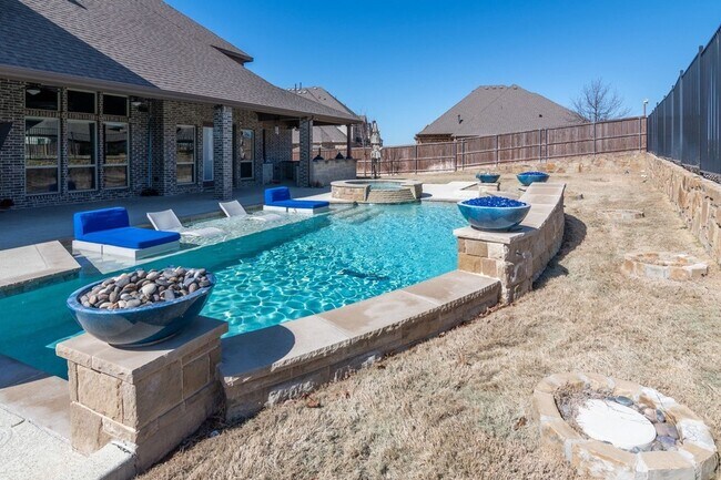 Building Photo - 4152 Las Colina Dr