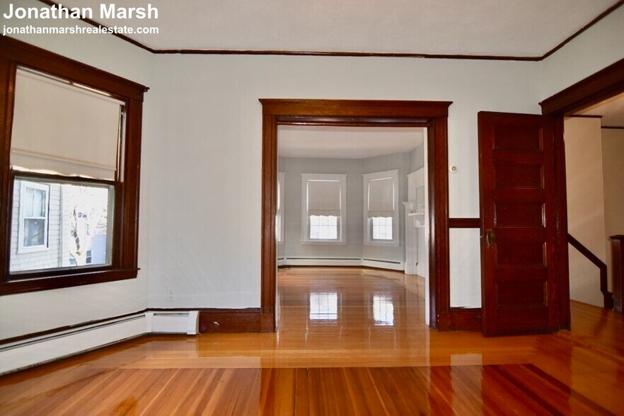 Building Photo - 16 Penhallow St