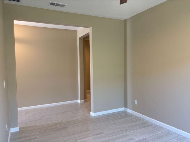 Building Photo - Stylish 2-Bedroom Oasis Domani, Residents ...