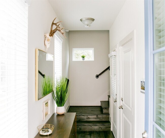 Building Photo - 5203 Burress Springs Ln