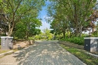 Building Photo - 2305 Tennyson Ln