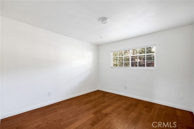 Building Photo - 7044 White Oak Ave