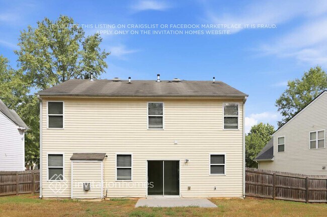 Building Photo - 250 Silver Arrow Cir
