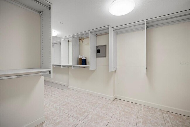 Building Photo - 3301 Bayshore Blvd