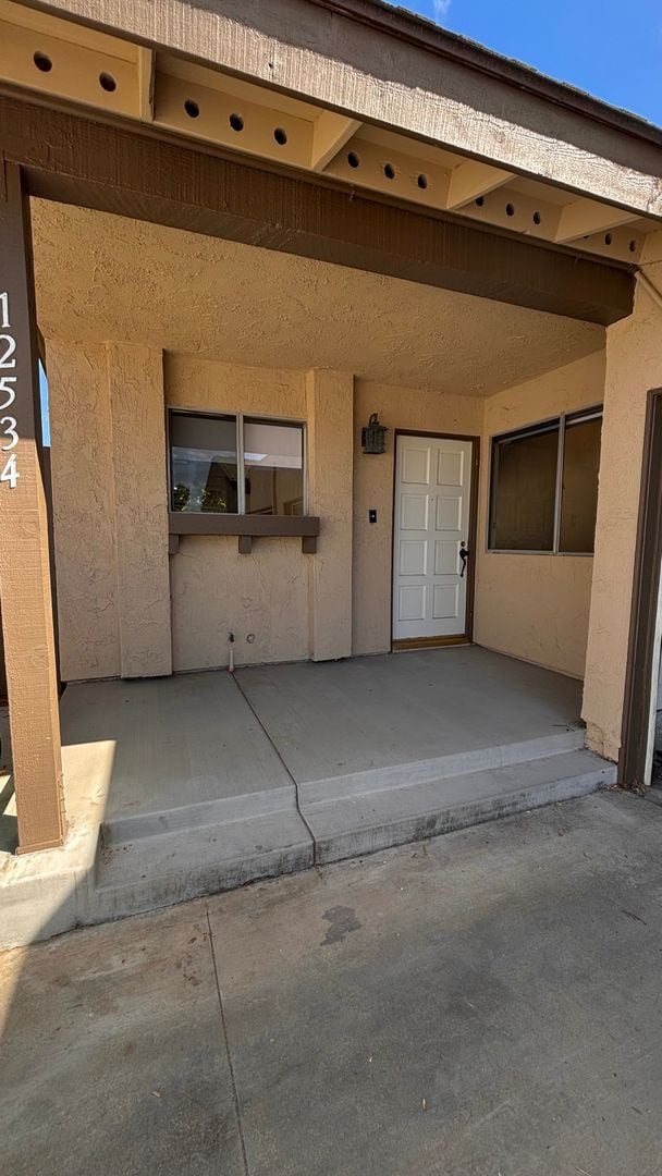 Building Photo - North Tustin Single-Story 2BD/2BA Rear Unit – Large Yard + Garage!
