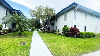 Building Photo - 7547 S Oriole Blvd