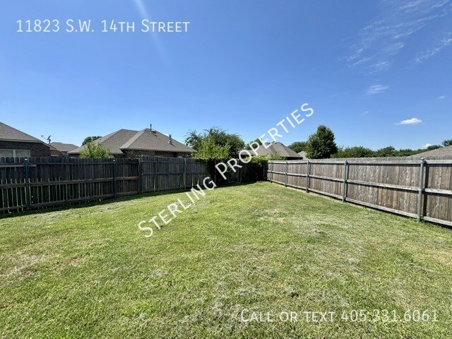 Building Photo - 11823 SW 14th St
