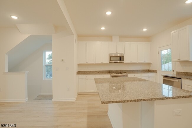 Building Photo - 1 Beirne Ln