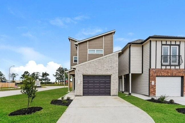 Primary Photo - 15319 Estrella Rd W