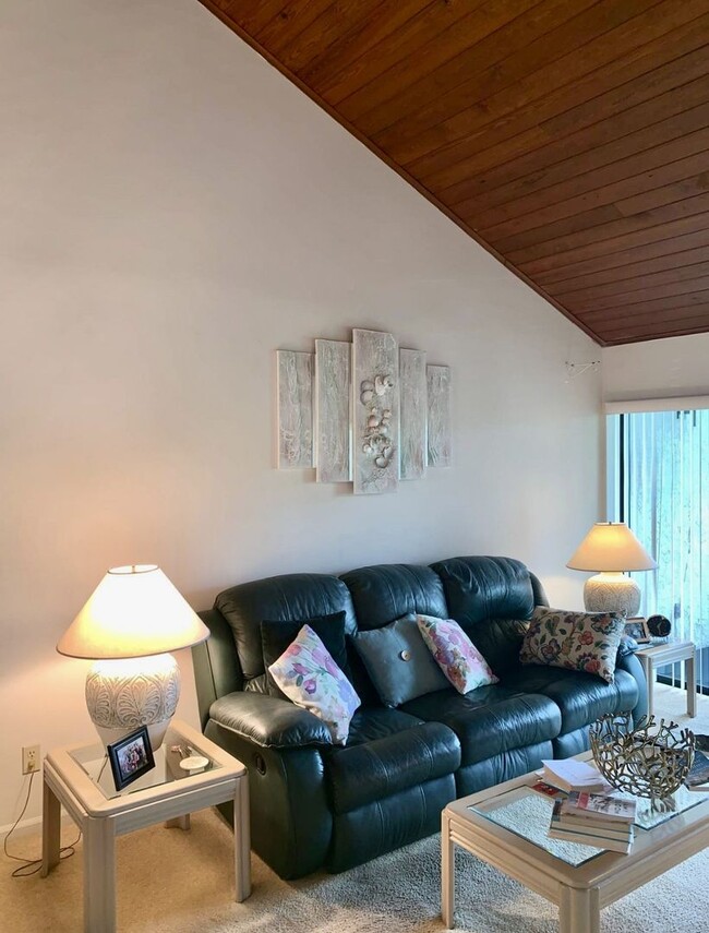 Building Photo - **OCEAN VILLAGE** (BT lll) 1/1