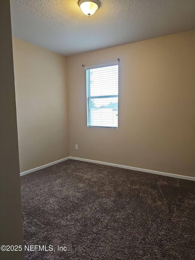 Building Photo - 1981 Rock Springs Way