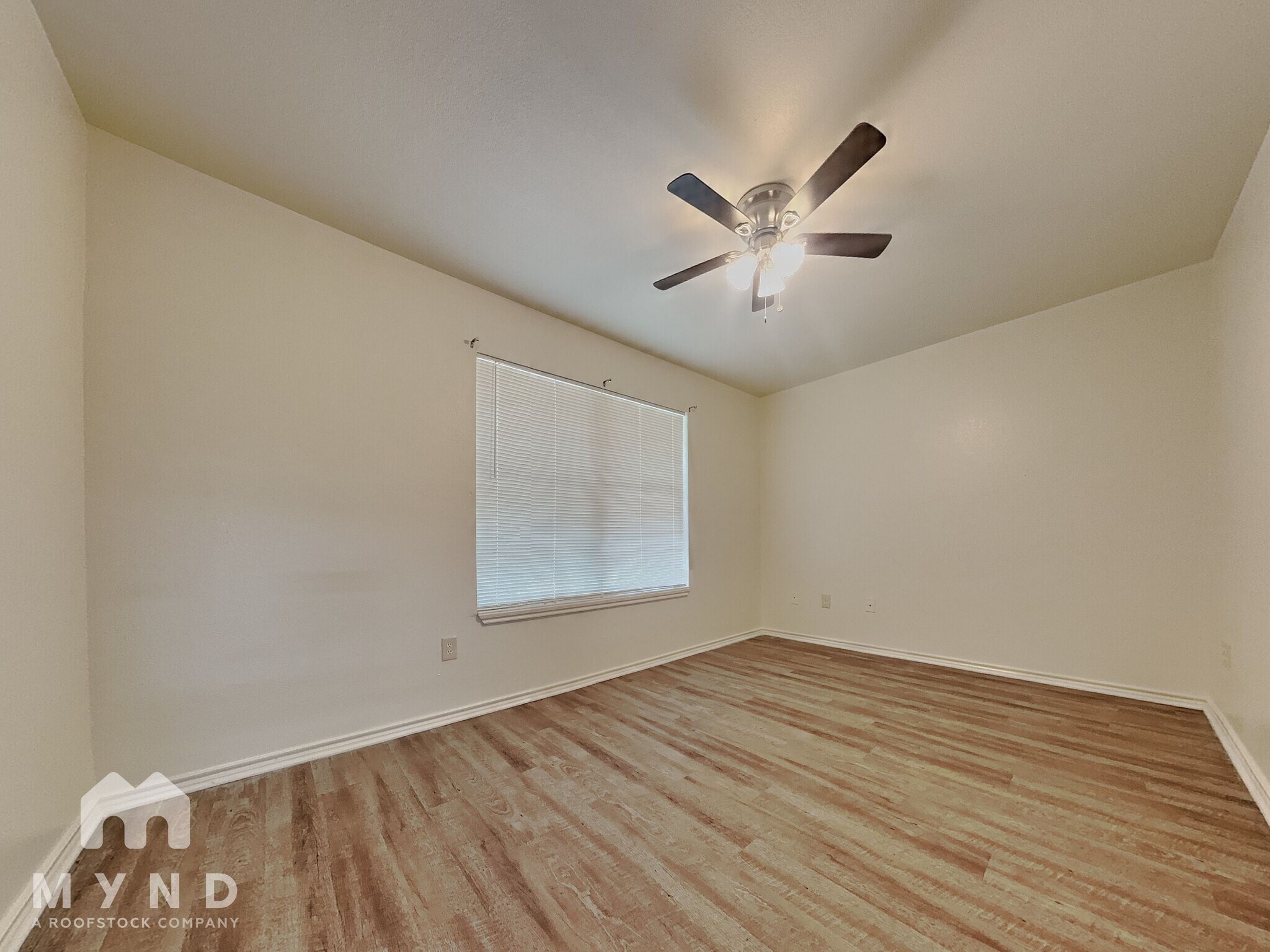 Building Photo - 949 Guam St