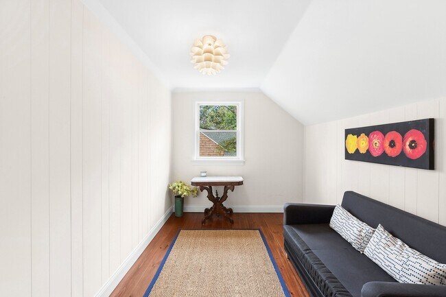 Building Photo - 156 Suffolk St