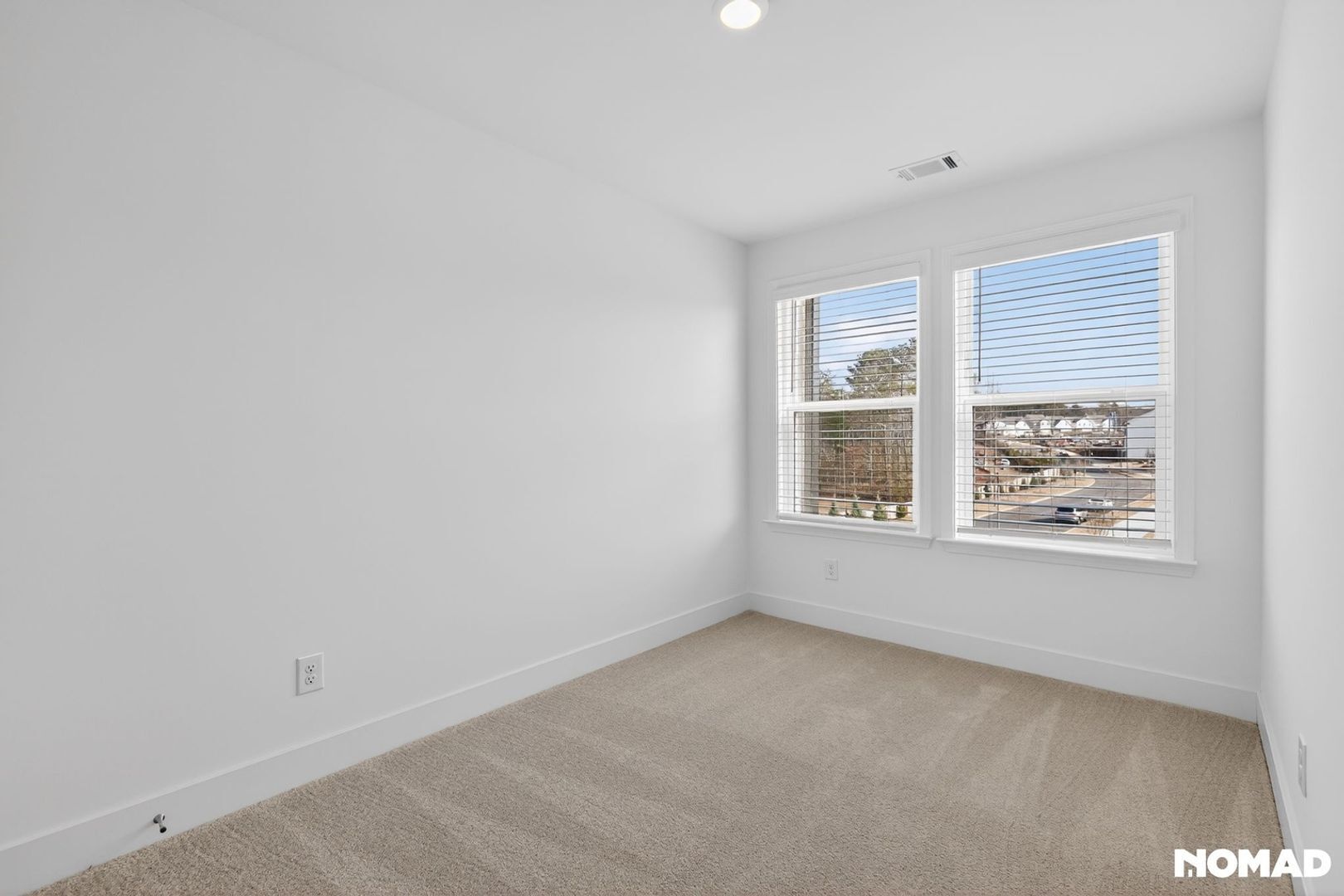 Building Photo - 811 Atkins Ln