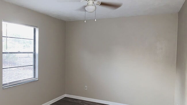 Building Photo - 957 Glenwood St