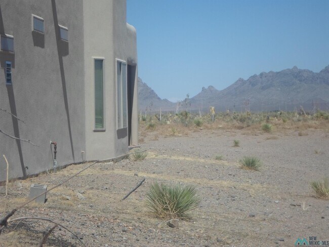 Building Photo - 9345 Lucca Rd SW