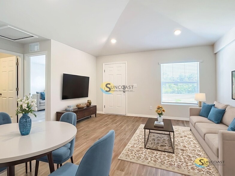 Building Photo - 2014 Dorion St