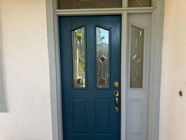 Building Photo - Summerset Living