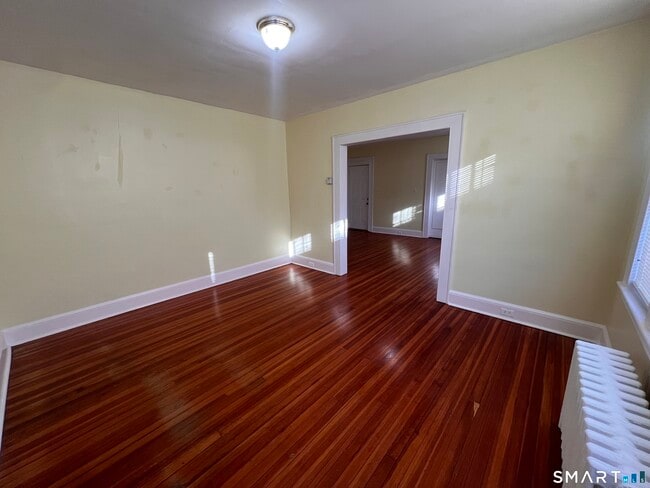 Building Photo - 2125 E Main St